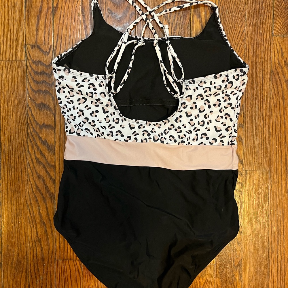 Flattering One Piece - Picture 2 of 3
